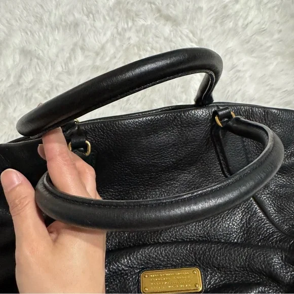 Marc by Marc Jacobs Pebbled Shoulder Bag in Black